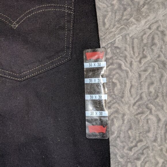 NWT Men's Levi jeans - Picture 2 of 4